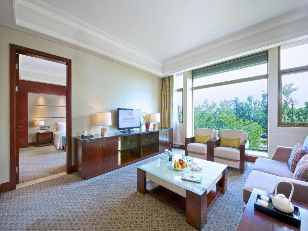 Suzhou Jinji Lake Grand Hotel Экстерьер фото